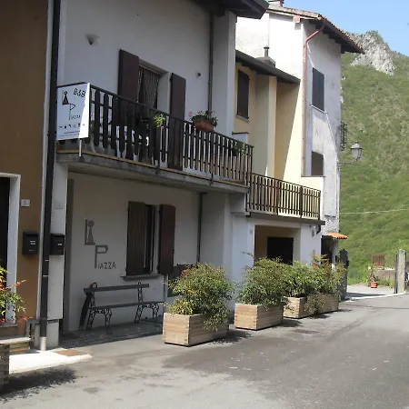 La Piazza *