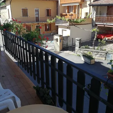La Piazza *